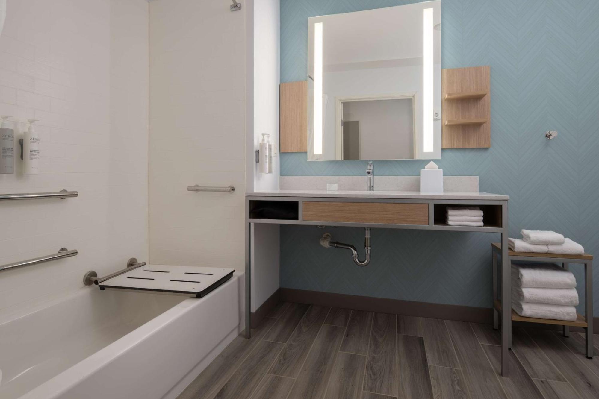 Hilton Garden Inn Tacoma Downtown מראה חיצוני תמונה